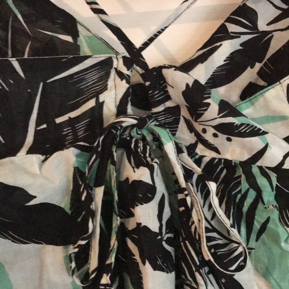 Roxy Floral Top - Picture 3 of 7